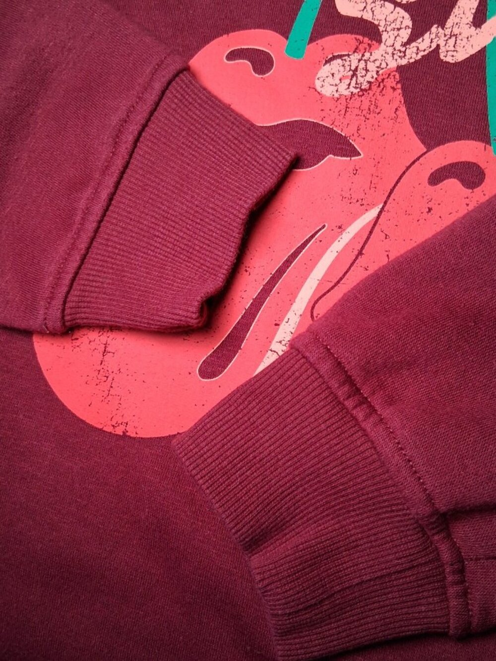 Rolling Stones Sweatshirt Women M Maroon Cherry Tongue And Lips Rock Band Shirt - Picture 11 of 13